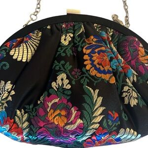 Shiraleah Chicago; NWT - Black Rain Clutch